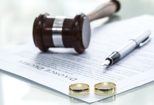 How to find a professional divorce lawyer? - lawbot